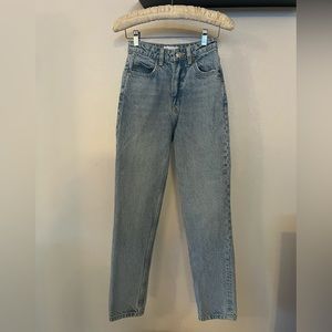 Zara High-rise Light Blue Wash Size 32